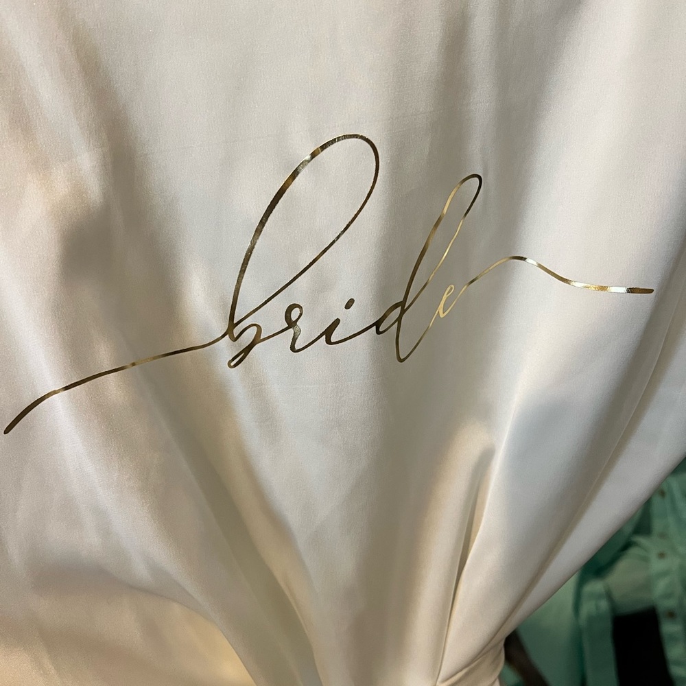 Bride Robe #bride #gettingready #robe